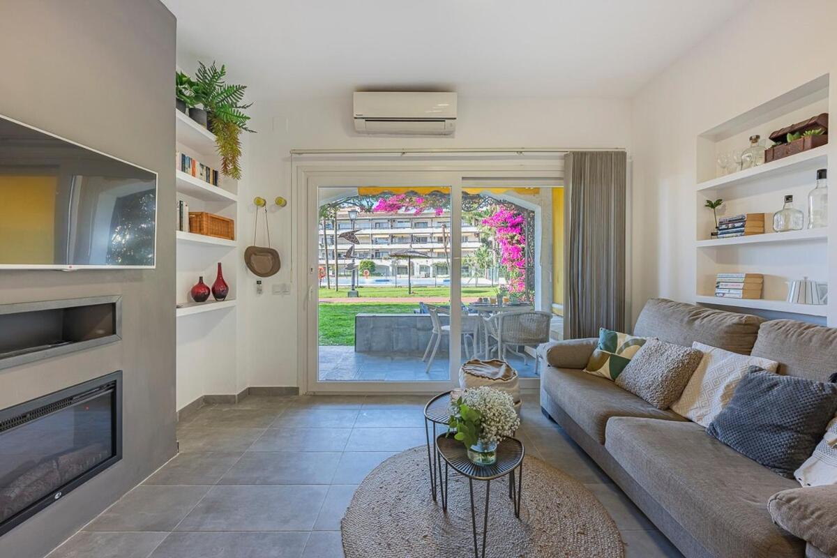 Golden Mile Getaway, Garden View, Pool & Comfort Marbella Exterior photo